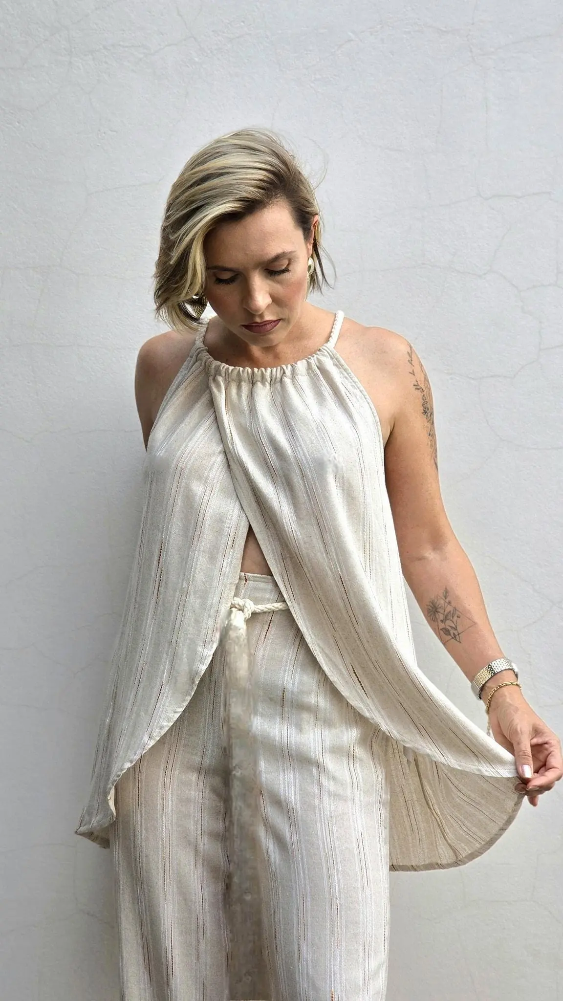 Look com blazer bege